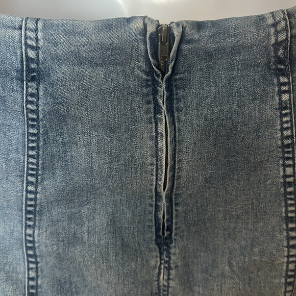 Free People Modern Femme Denim Mini Skirt size 6 - Picture 4 of 7